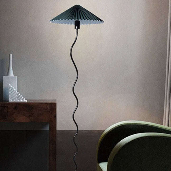 Squiggle Pleats Floor Lamp