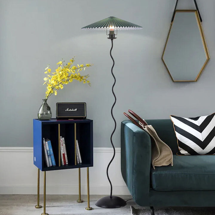 Squiggle Pleats Floor Lamp