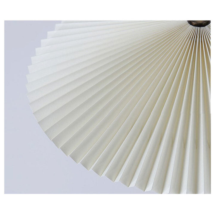 Squiggle Pleats Floor Lamp